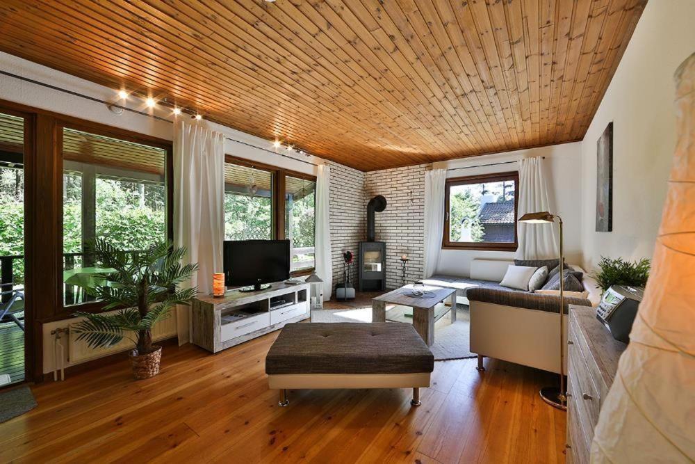 Waldsee-Ferienhaus-Mit-Kamin-W-Lan 클라우슈탈젤러펠트 외부 사진